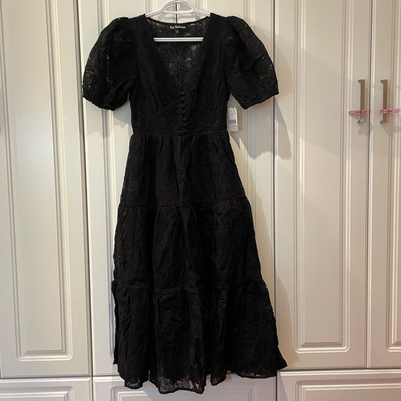 En Saison - Floral Embroidered Dress - Picture 4 of 9